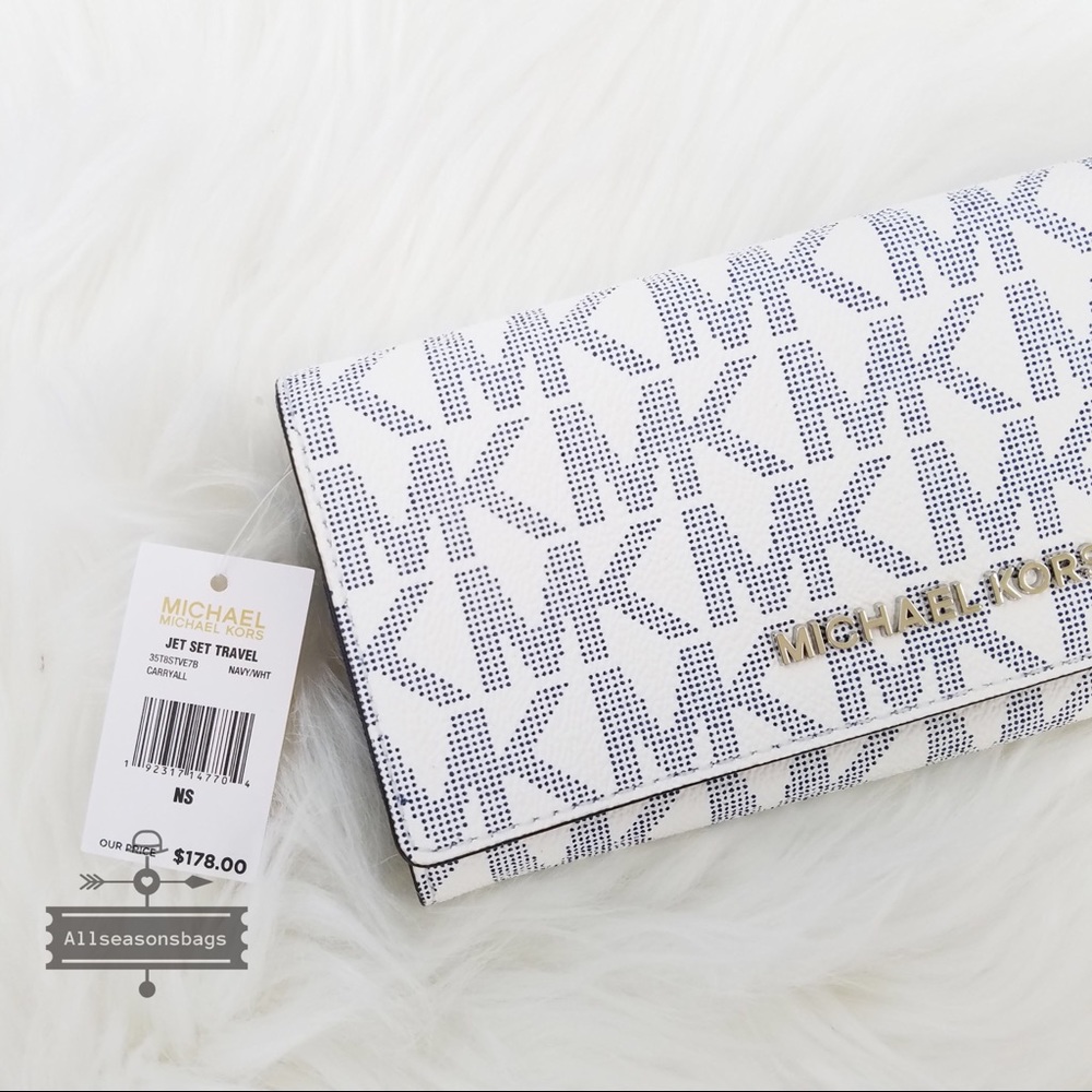 Michael Kors Jet set Carryall Wallet navy Vanilla - Picture 2 of 6